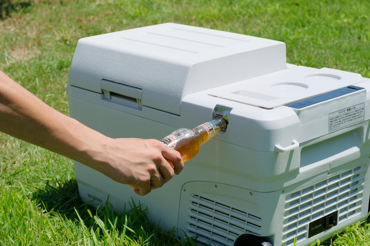 【商品情報】充電式ポータブル冷温庫26L IPDW-B3A-W (ホワイト)