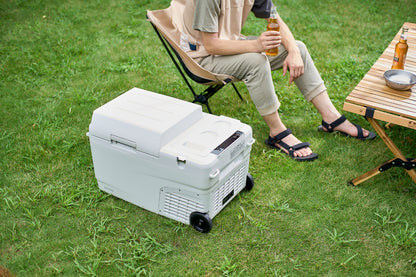 充電式ポータブル冷温庫26L IPDW-B3A-W  (ホワイト)