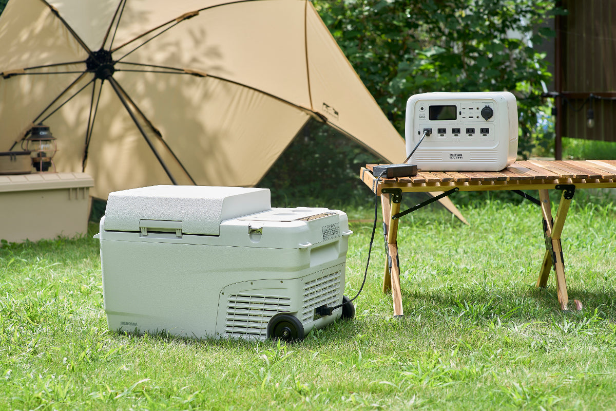 【商品情報】充電式ポータブル冷温庫26L IPDW-B3A-W  (ホワイト)