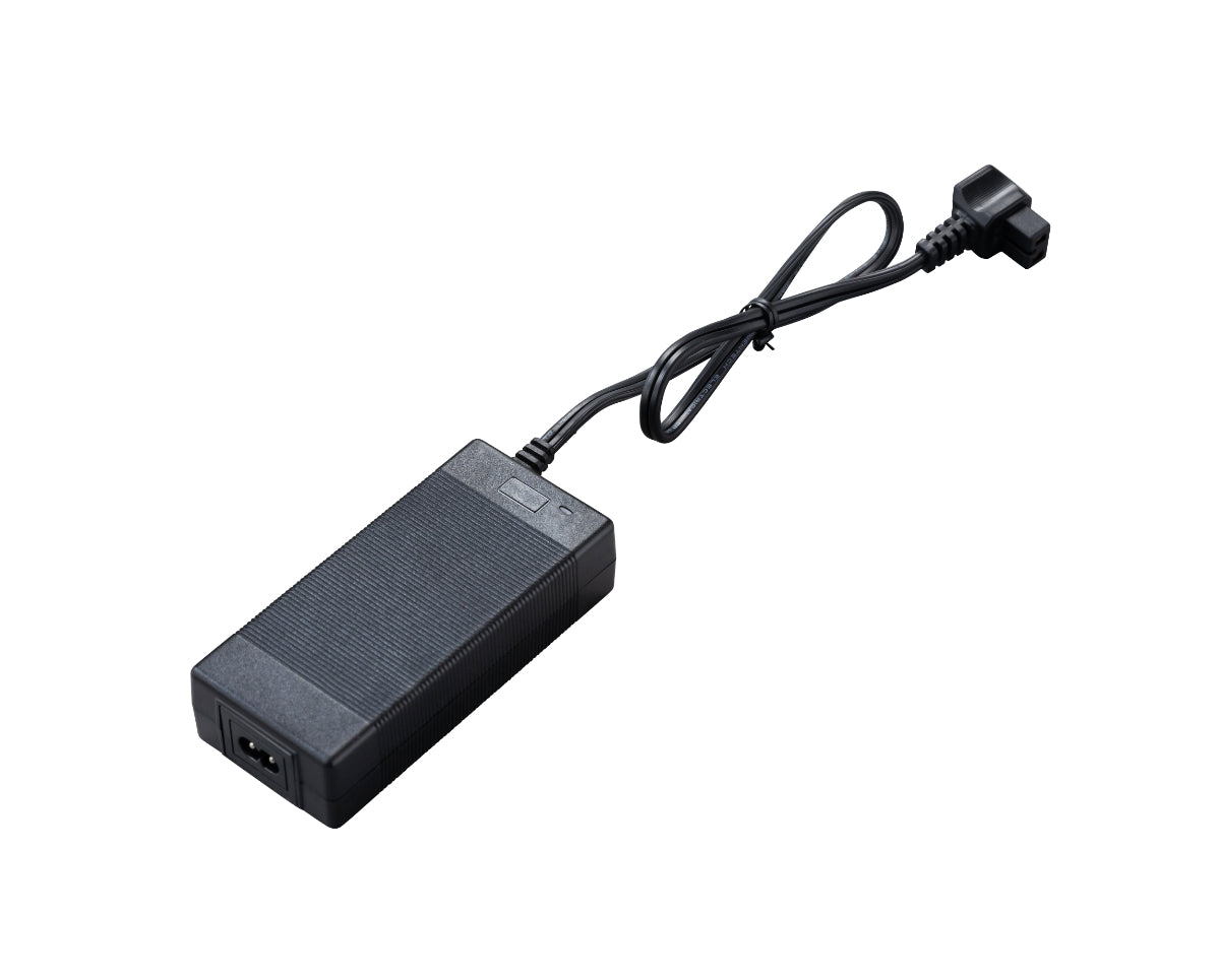 【商品情報】充電式ポータブル冷温庫26L IPDW-B3A-W  (ホワイト)